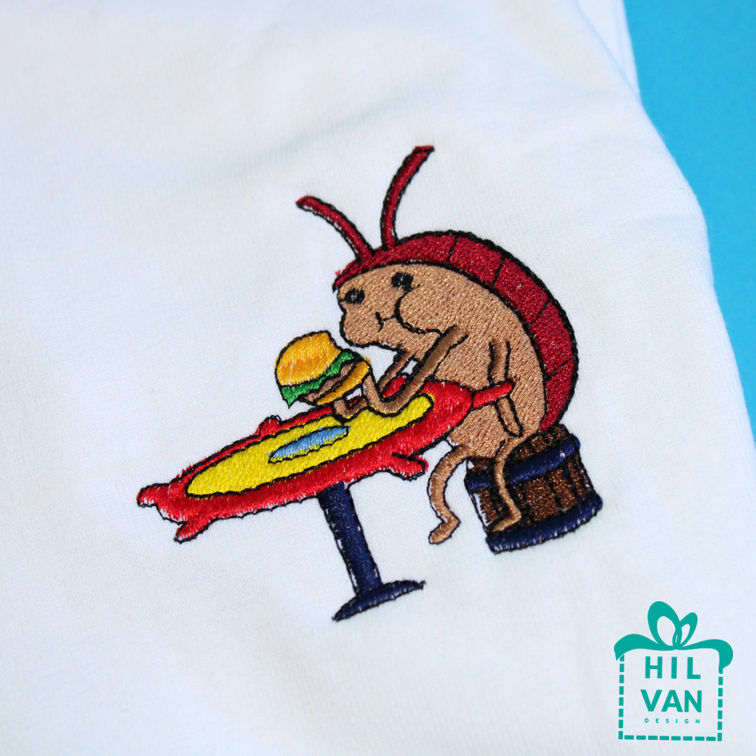 Playera / Cucaracha / Bordado